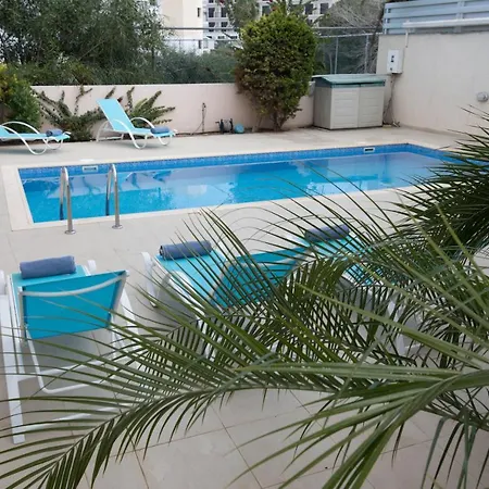 Sienna Villa